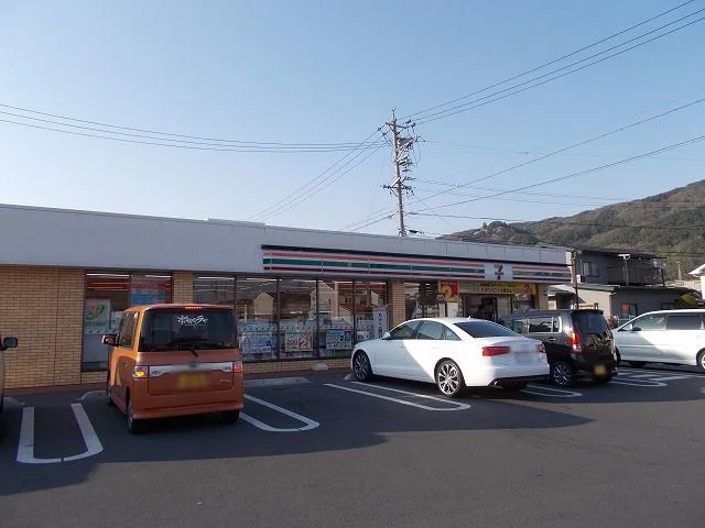 セブンイレブン　茅野市ちの店まで300m