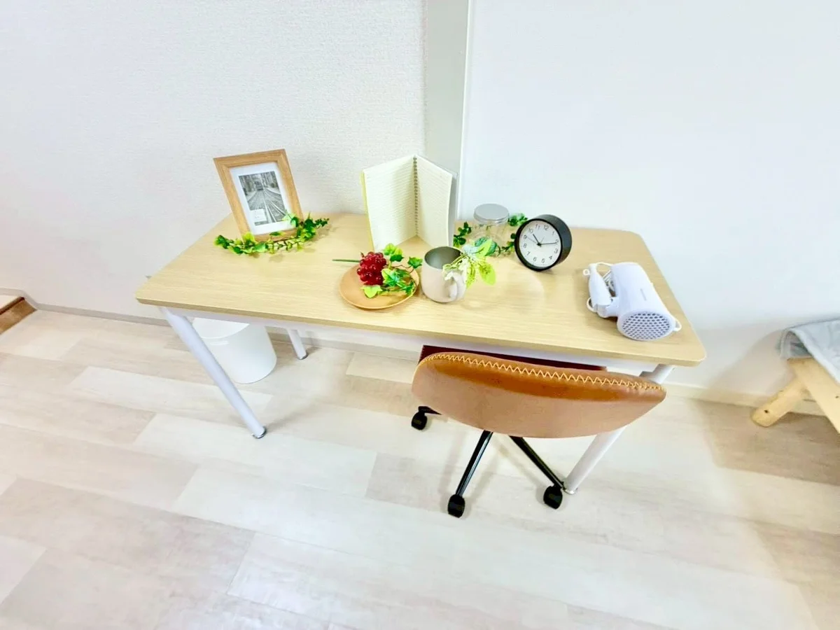 ※撮影用の観察植物・食器調理器具・雑貨類等はございません。※写真は現況優先