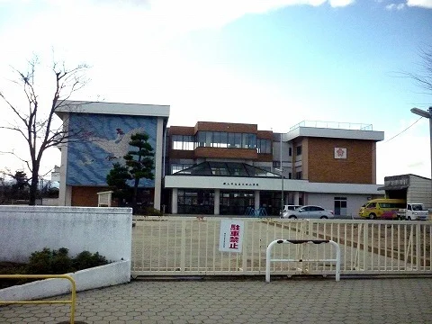 喜久田小学校まで650m