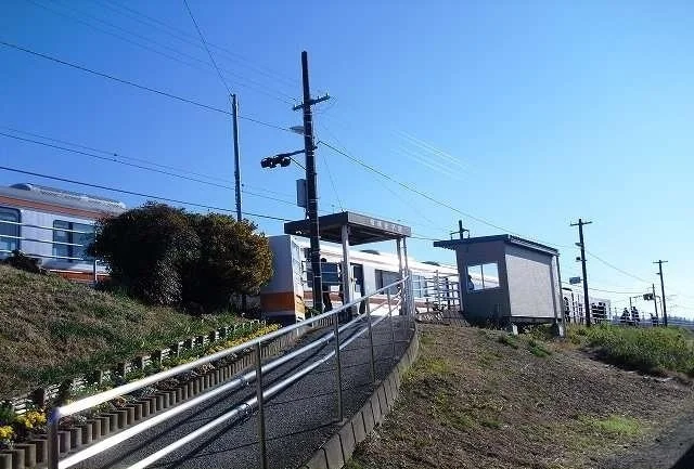 御殿場線・相模金子駅まで990m