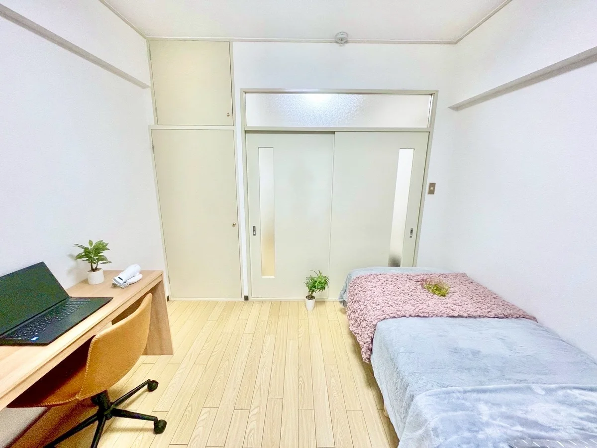 ※撮影用の観察植物・食器調理器具・雑貨類等はございません。※写真は現況優先
