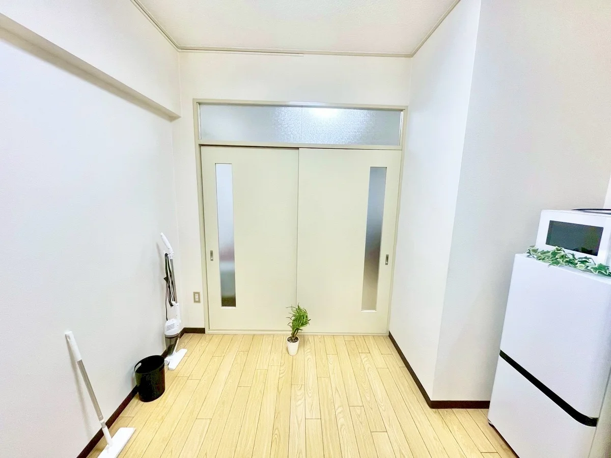 ※撮影用の観葉植物・食器調理器具・雑貨類等はございません。※図面・写真は現況優先。
