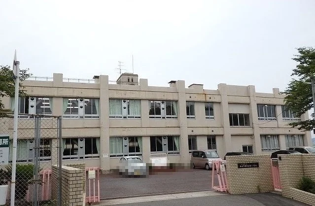 五日市観音西小学校まで1200m