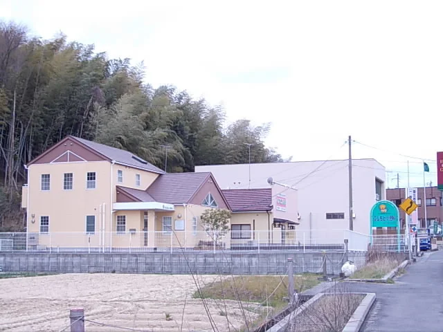 ふじもと小児科まで1400m
