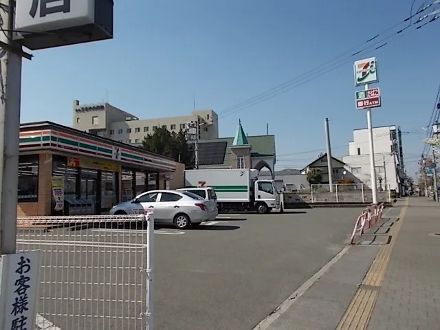 セブンイレブン玉名中店まで740m