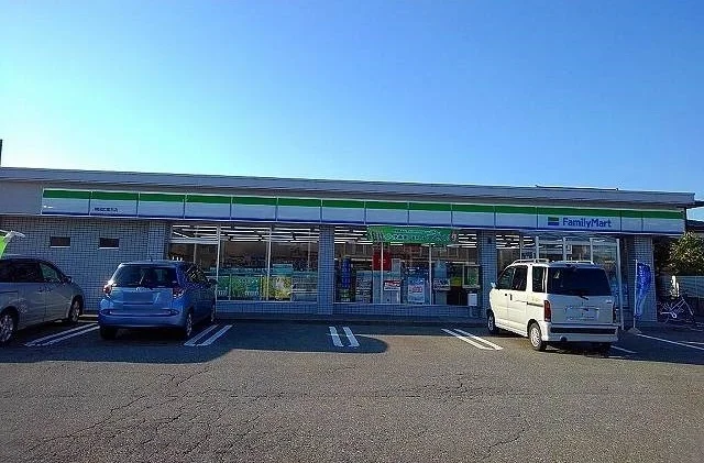 ファミリーマート広面北店まで223m