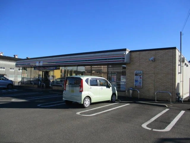 セブンイレブン　島田中溝町店まで410m
