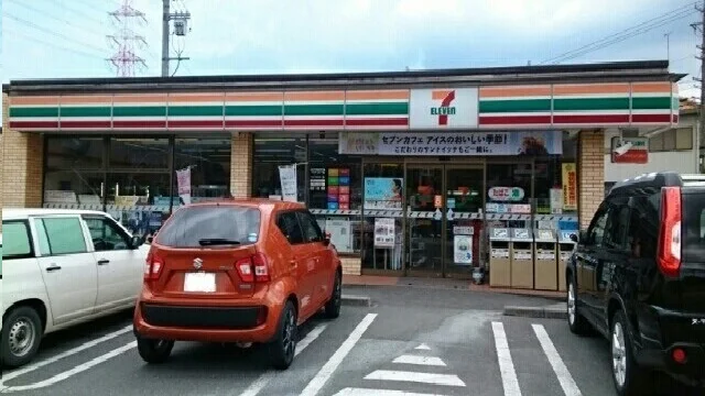 セブンイレブン新城上平井店様まで1200m