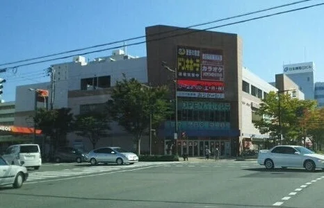 ドン．キホーテ新潟駅南店まで1400m