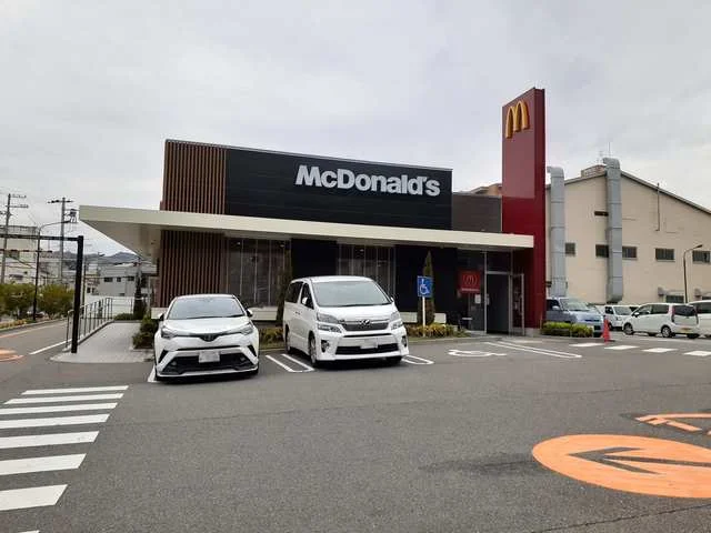 マクドナルド２号線須磨店まで765m