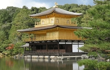 金閣寺まで250m