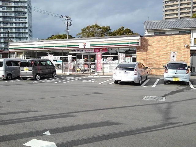 セブンイレブン筑後山ノ井店まで390m