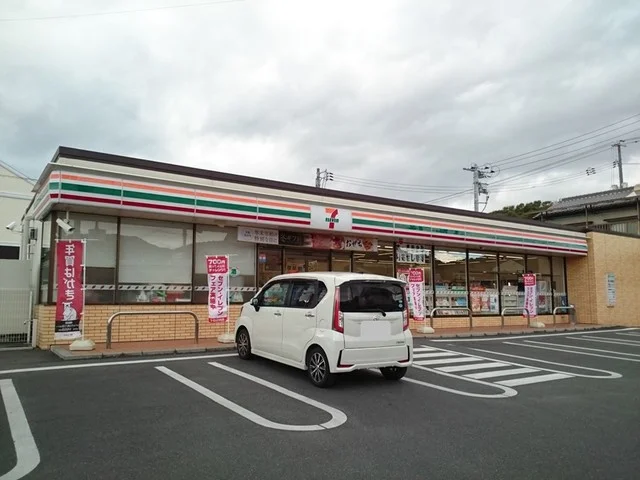 セブンイレブン倉敷児島山際店まで100m