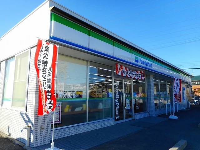 ファミリーマート上西郷店まで800m