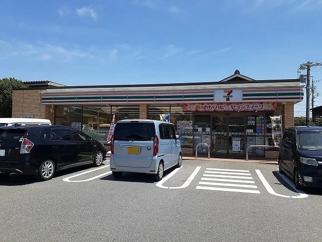 セブンイレブン碧南日進町２丁目まで360m