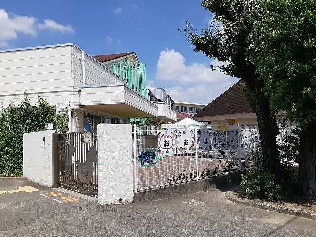 大浜幼稚園まで640m