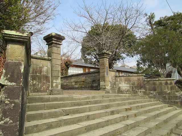 高岡小学校まで850m