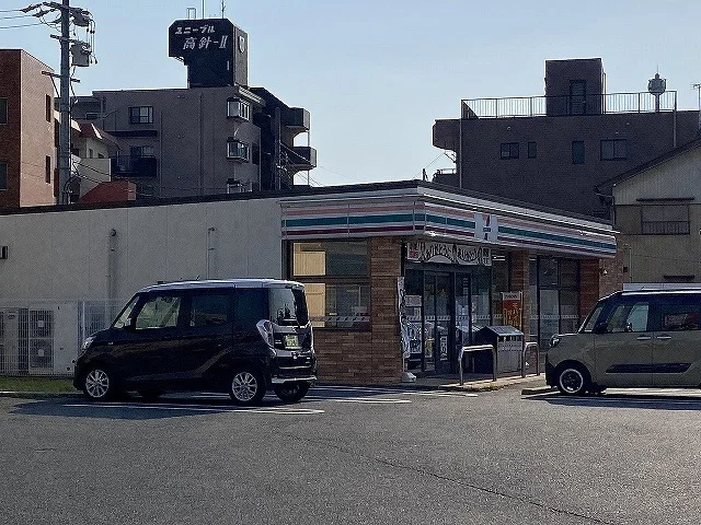 セブン-イレブンまで190m
