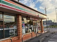 セブンイレブン宮代川端店まで700m