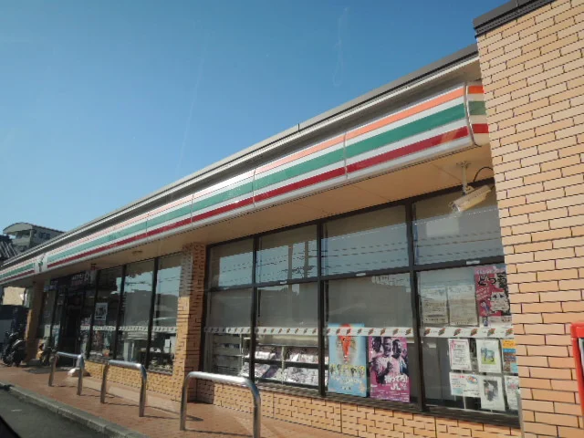 セブンイレブン富士川駅前店まで500m