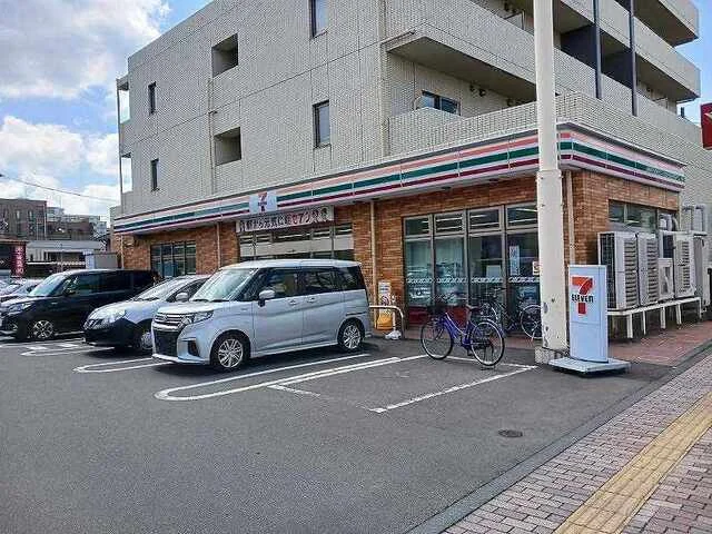 セブンイレブンまで10m