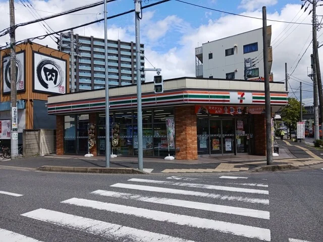 セブンイレブン船橋大神宮下店まで300m