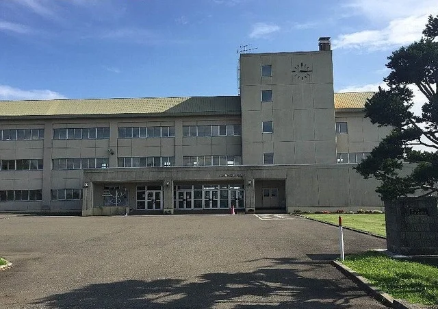 三川小学校まで420m