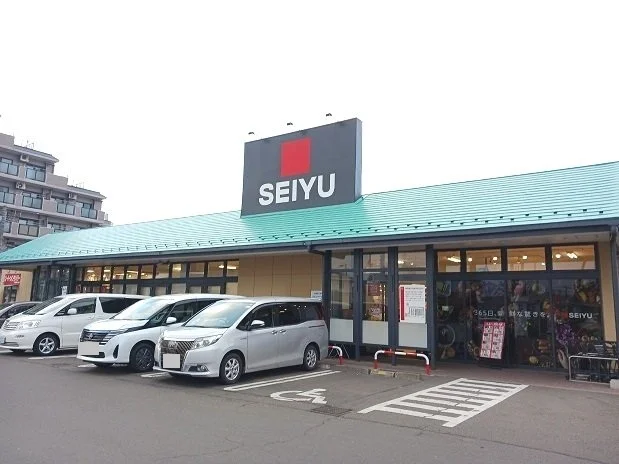 西友鶴ヶ谷店まで1000m