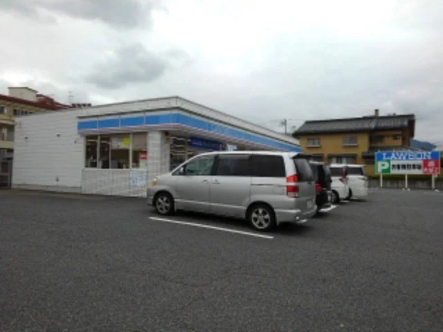 ローソン須坂東横町店まで290m