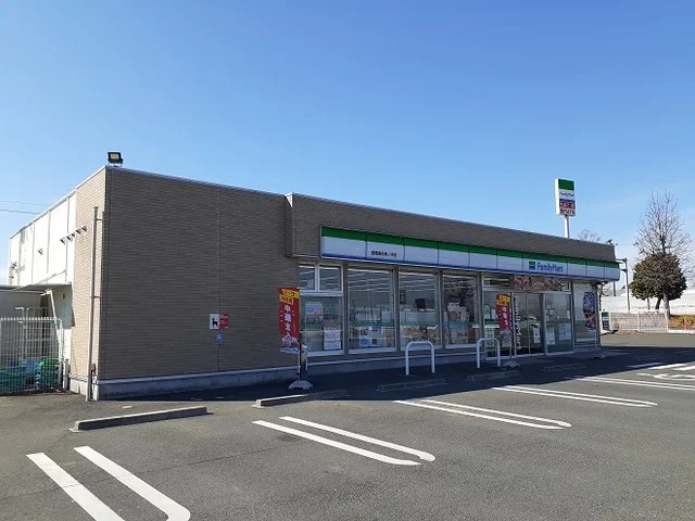 ファミリーマートまで500m