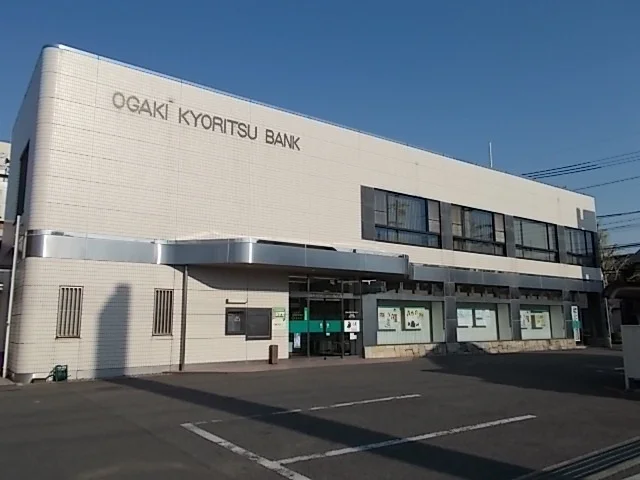 大垣共立銀行蘇原支店まで450m