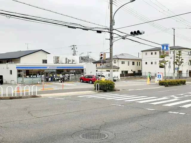 ローソン大町二丁目店まで259m