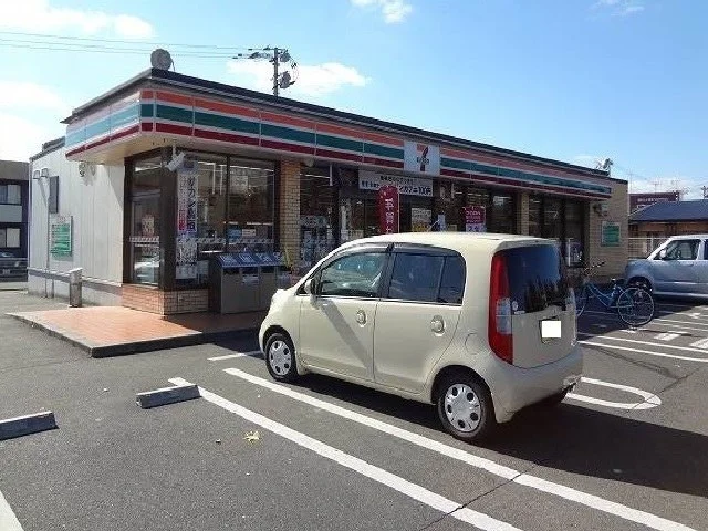 セブンイレブン兵庫南店まで550m