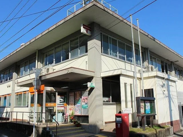 伊万里郵便局まで500m