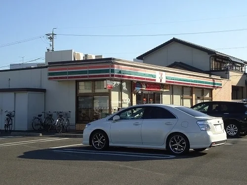 セブンイレブン 西尾口東店まで450m