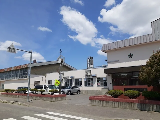 旭川市立緑新小学校まで500m