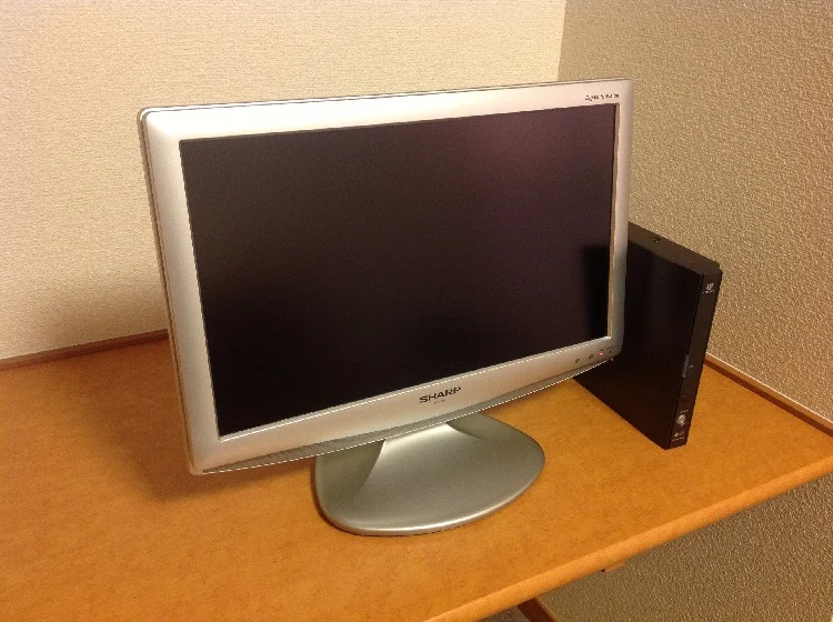 液晶テレビ