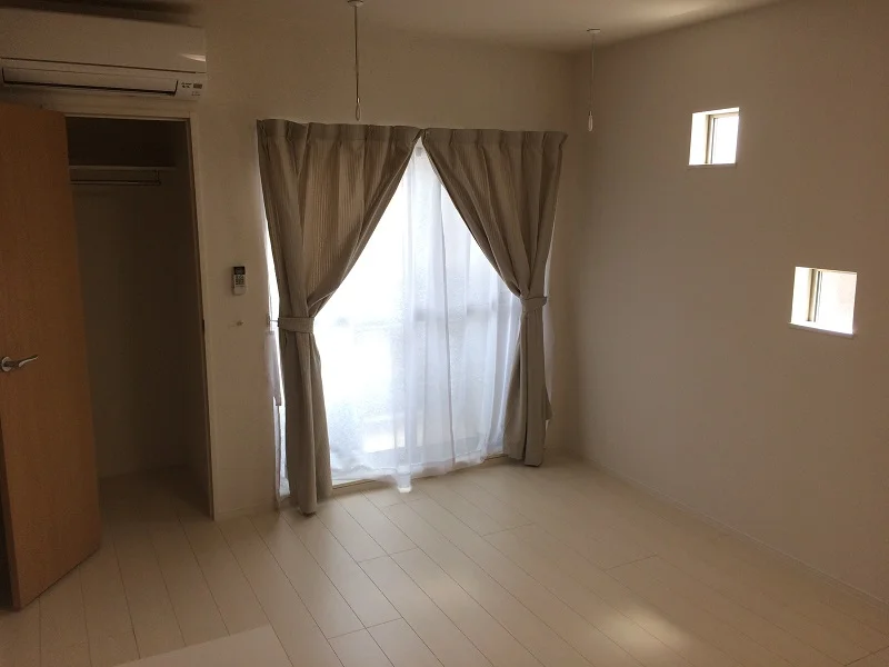 角部屋の明るいお部屋です