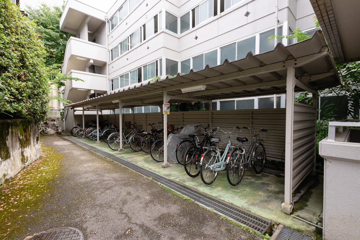 屋根付き駐輪場