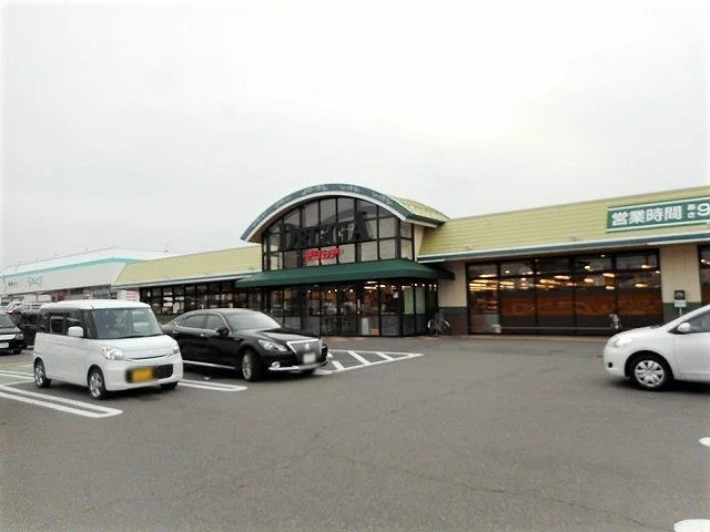 デリシア　梓川店まで740m