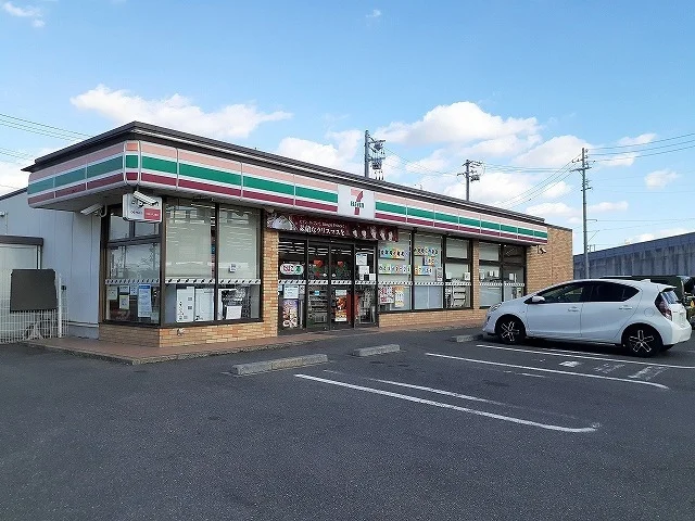 セブンイレブン常滑多屋店まで330m
