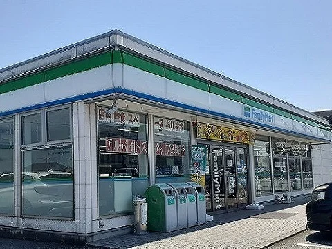 ファミリーマート富山金代店まで1000m