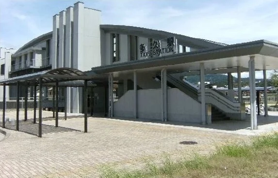 多久駅まで220m