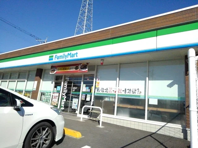 ファミリーマート延岡高校前店まで400m