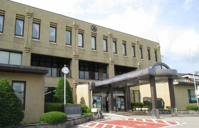 忍野村役場まで700m