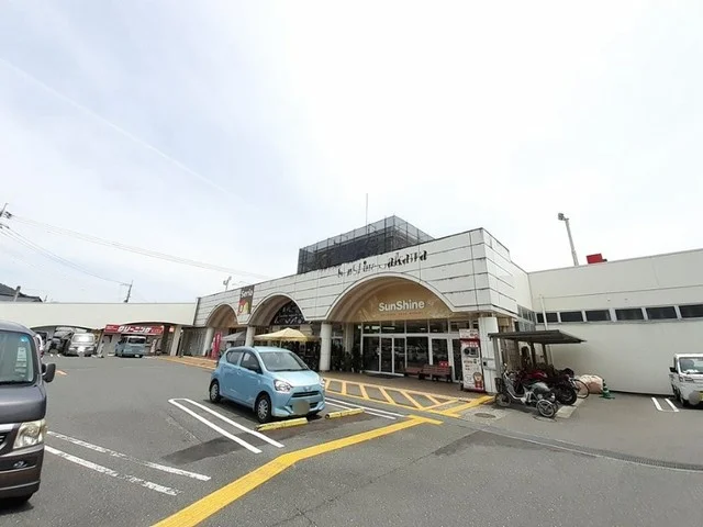 サンシャイン佐川まで1600m