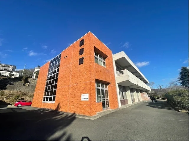 石巻市図書館まで1800m