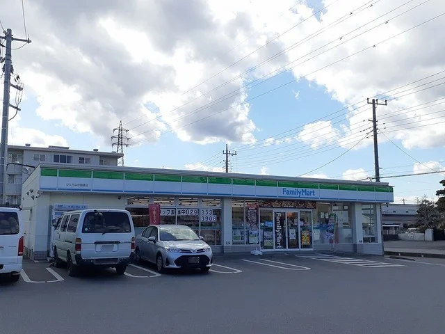 ファミリーマート田彦店まで514m