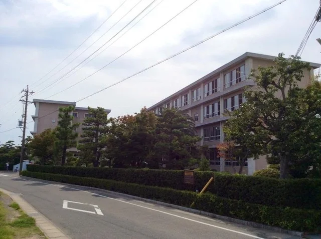 南陽中学校まで350m