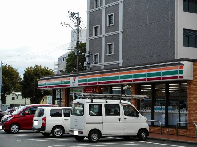 セブンイレブン神水１丁目店まで800m